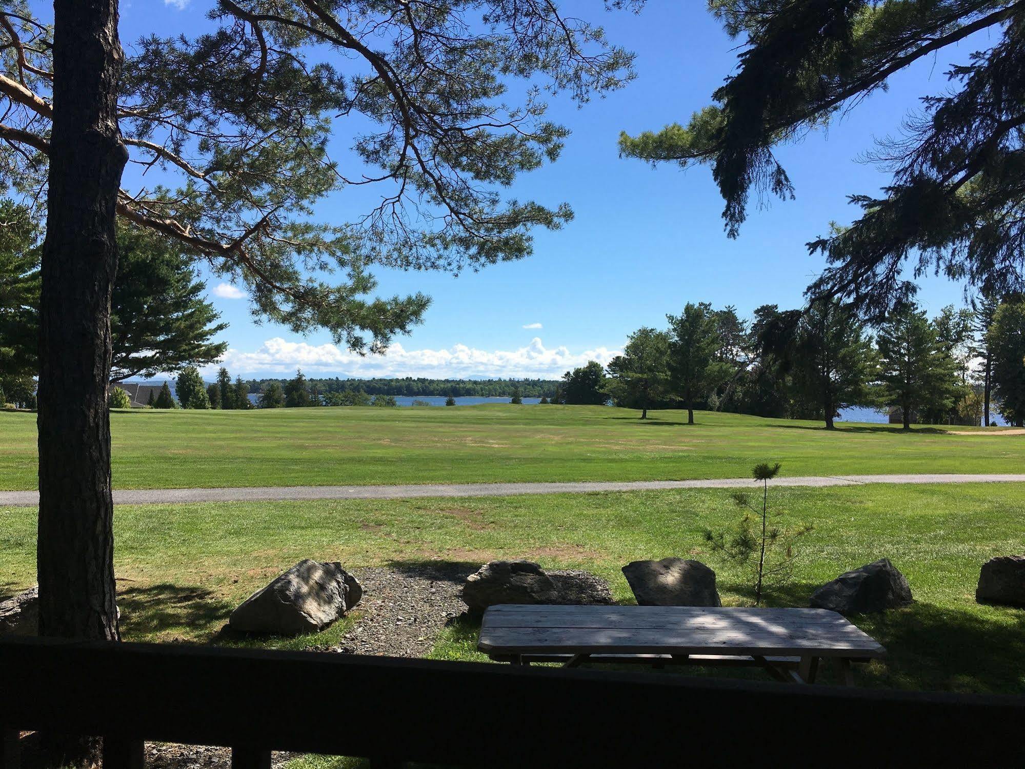 Bluff Point Golf Resort Plattsburgh Exterior foto